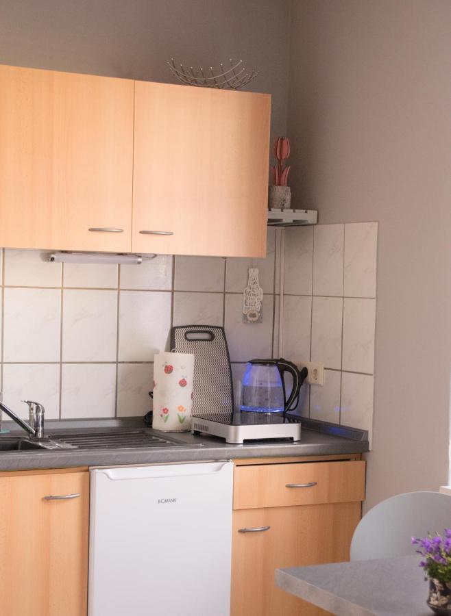 Zimmervermietung Hebenstreit Bernburg Bagian luar foto